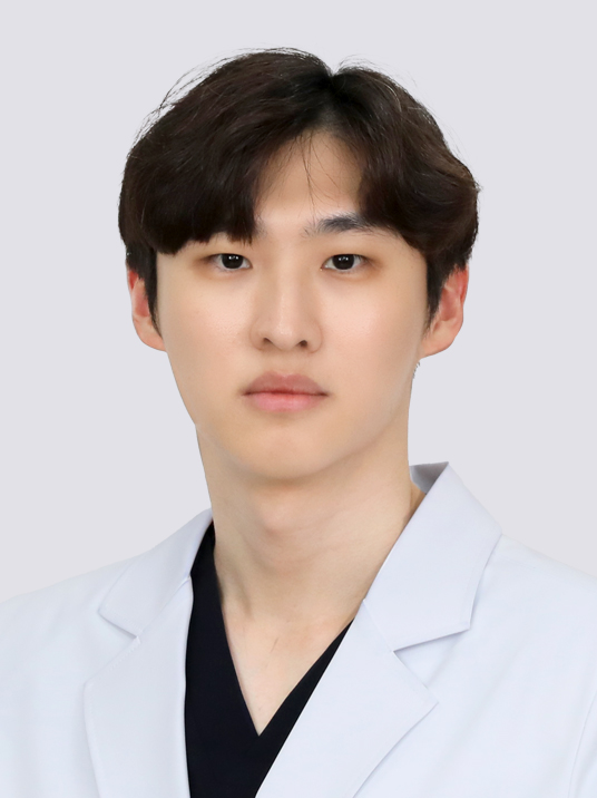 Hong Jun Bae 